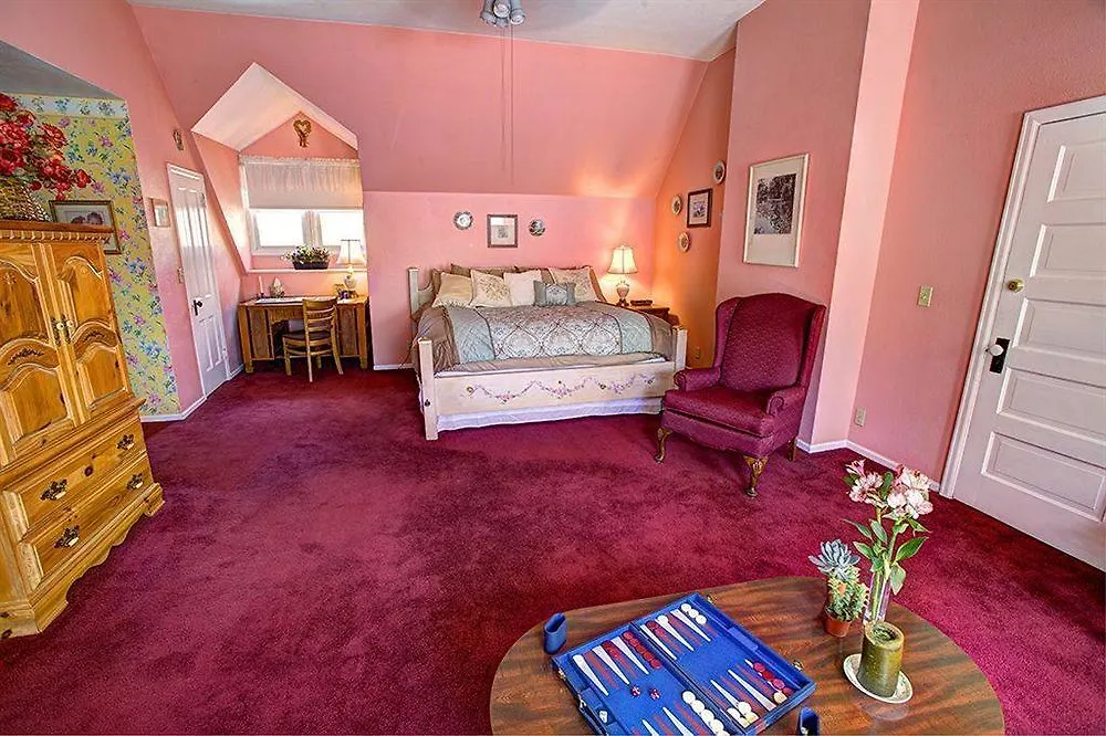 Adagio Bed And Breakfast Denver Hotel