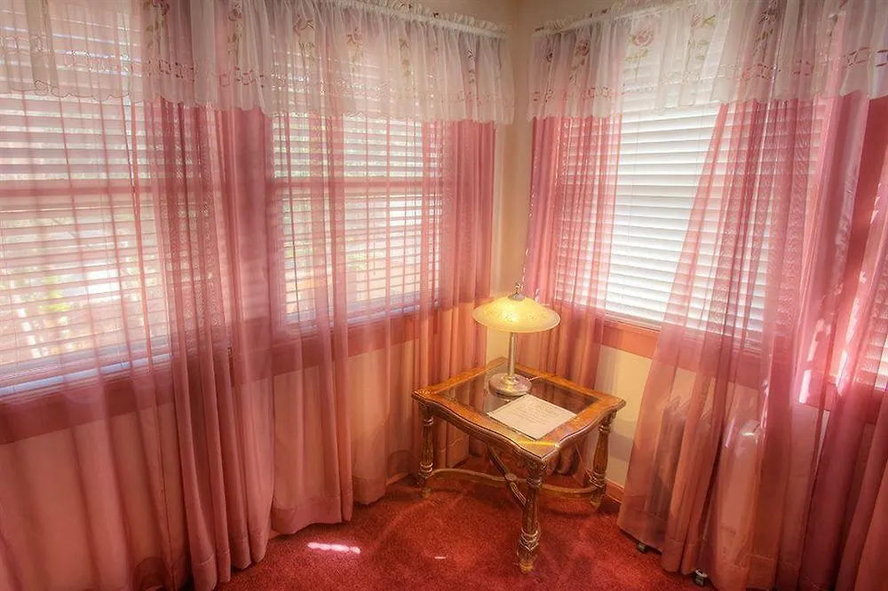 Hotel Adagio Bed And Breakfast Denver